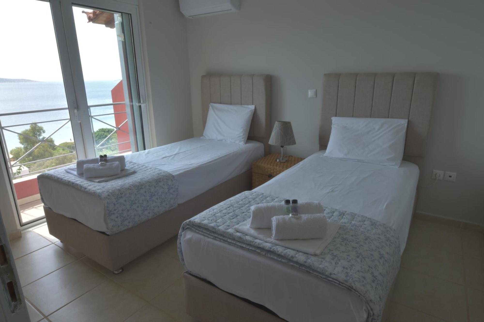 Blue Bay View - Beach House Vathirrevma Exterior photo